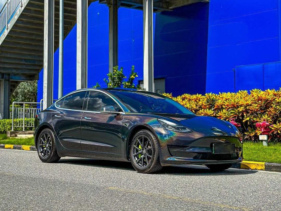 Gloss Holographic Psychedelic Black - Milliotone