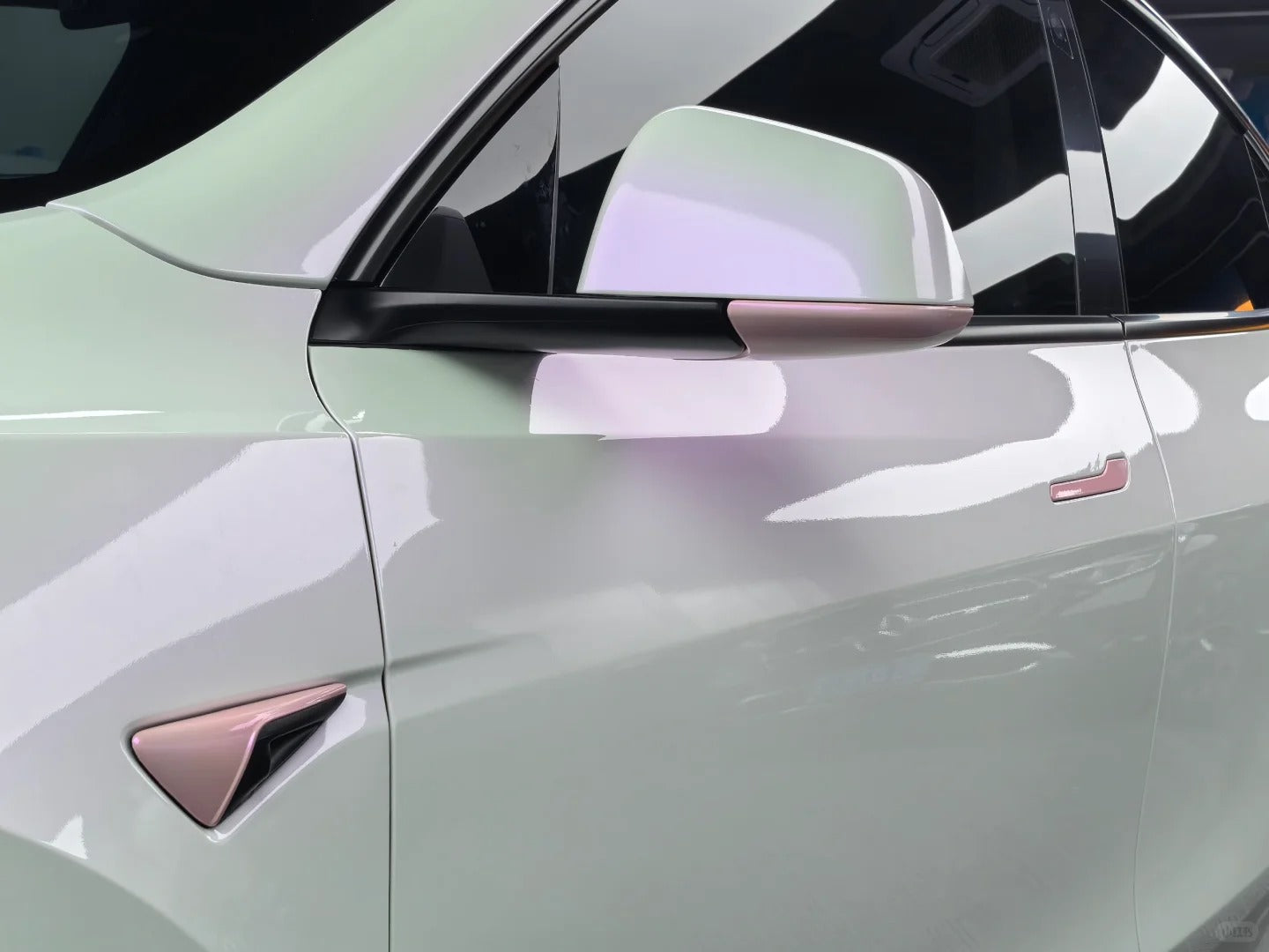 Gloss Iridescent White Purple - Milliotone