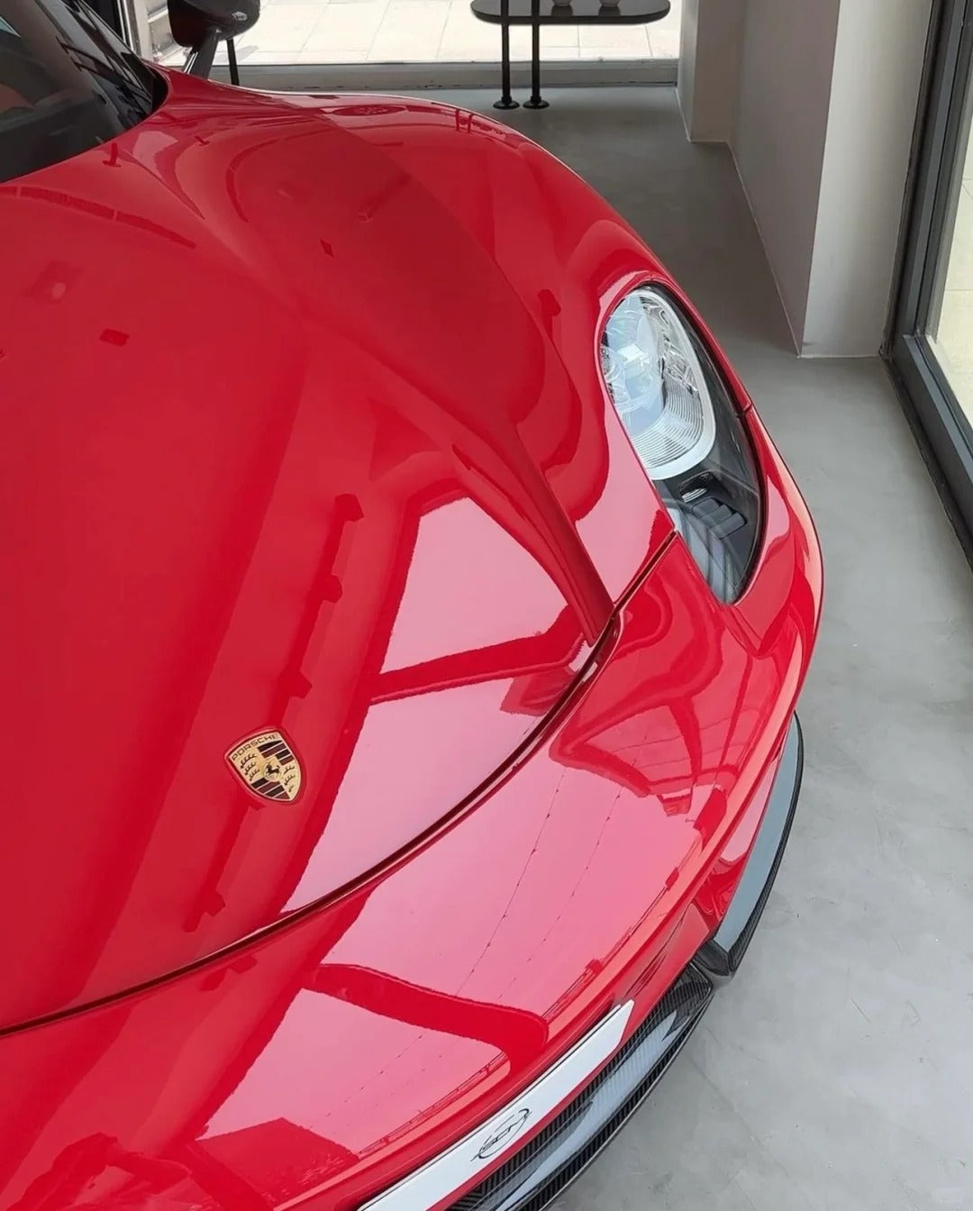 Gloss Cherry Red - Milliotone