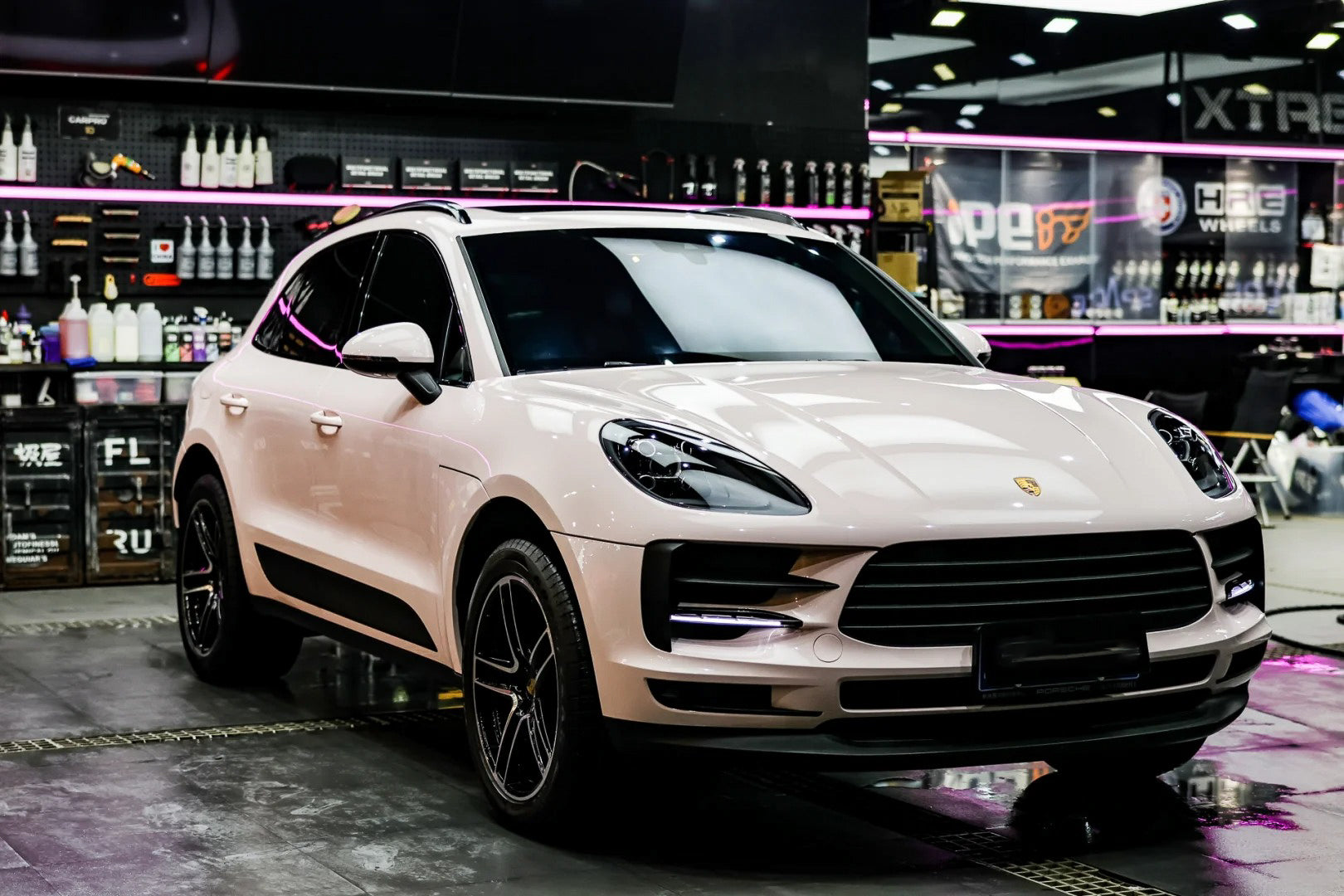 Gloss Pearlescent Peach Pink - Milliotone