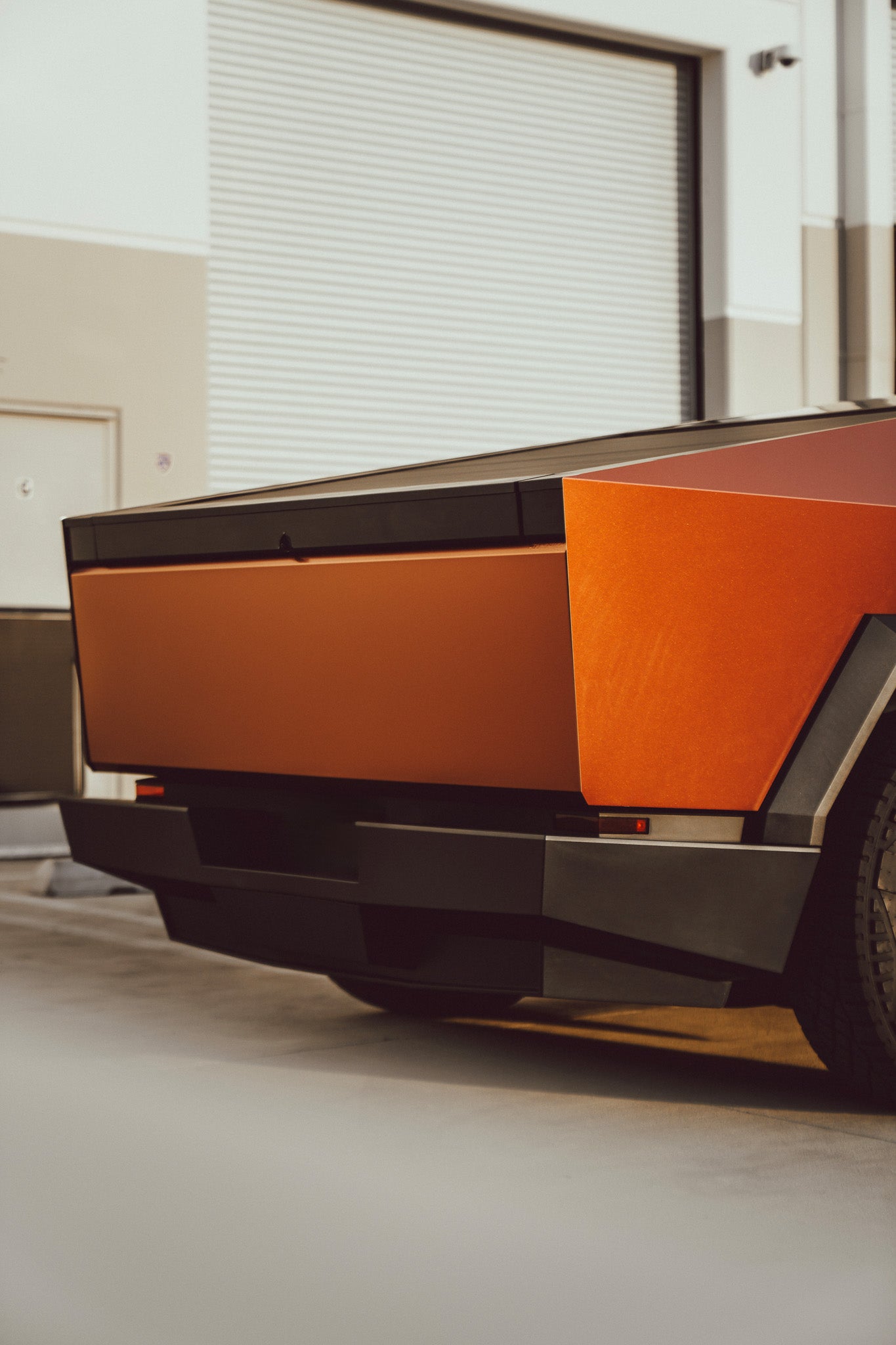 Satin Diamond Burgundy - Milliotone