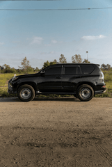 Gloss Diamond Black - Milliotone car wrap vinyl film