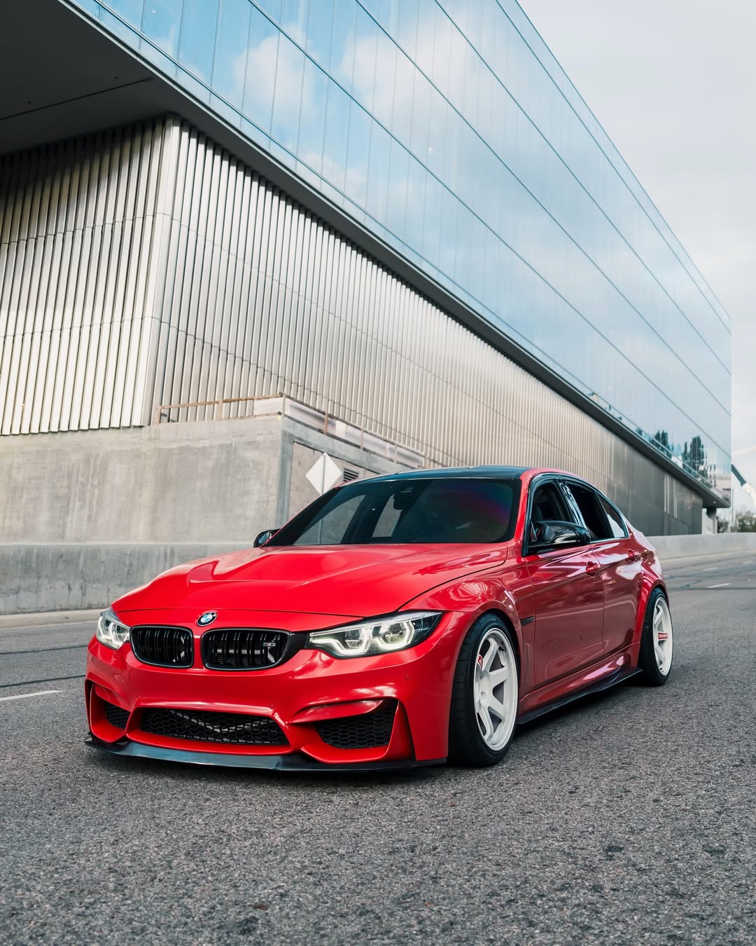 Super Gloss Guards Red - Milliotone