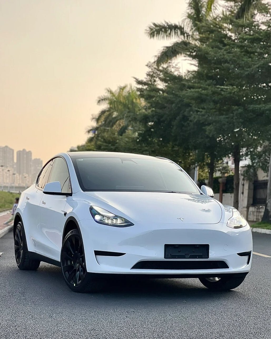 Super Gloss Arctic White - Milliotone car wrap vinyl film