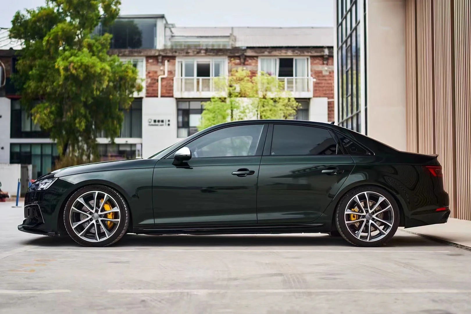 Super Gloss Metallic Black Green - Milliotone car wrap vinyl film