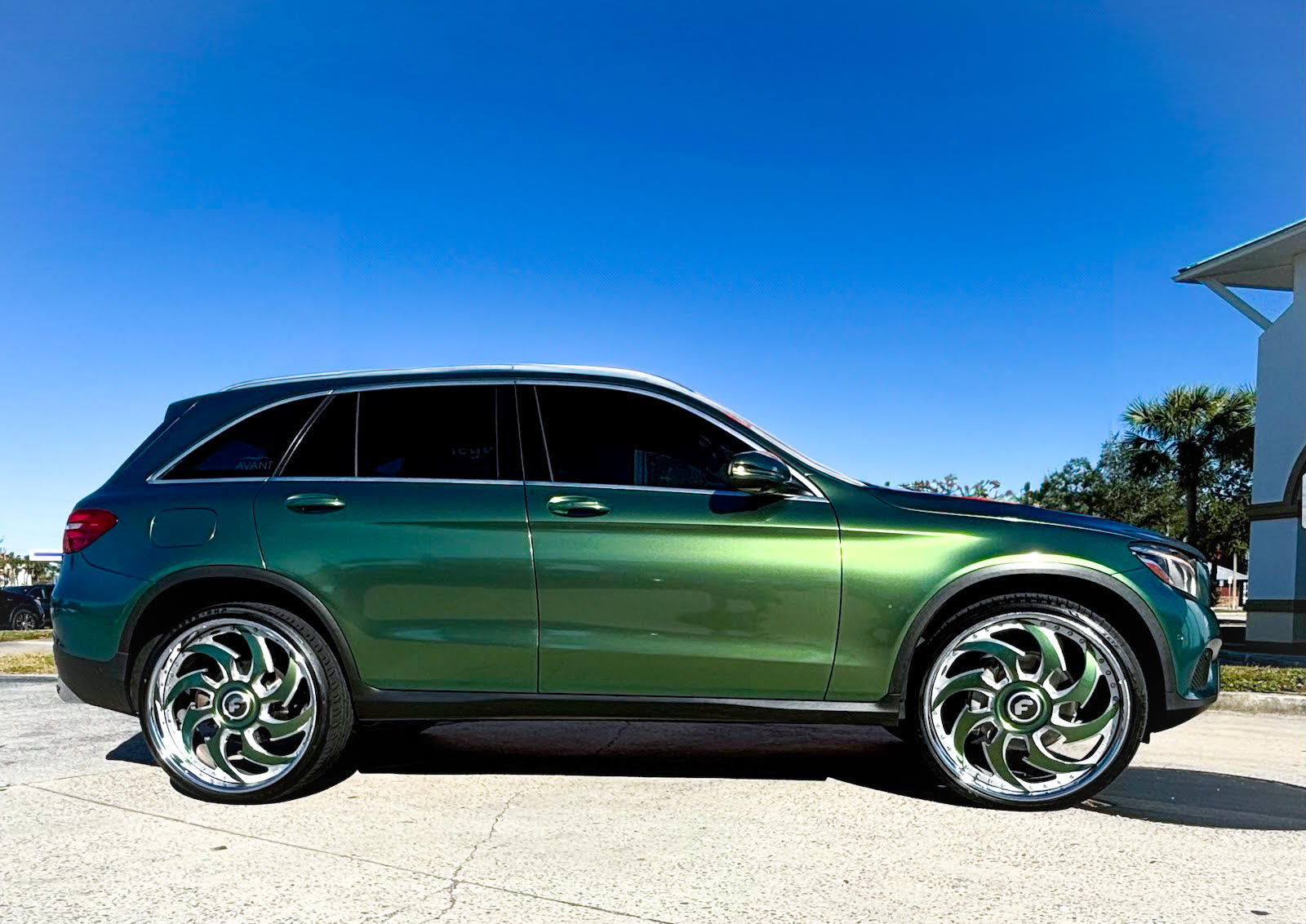 Gloss Chameleon Jungle Green