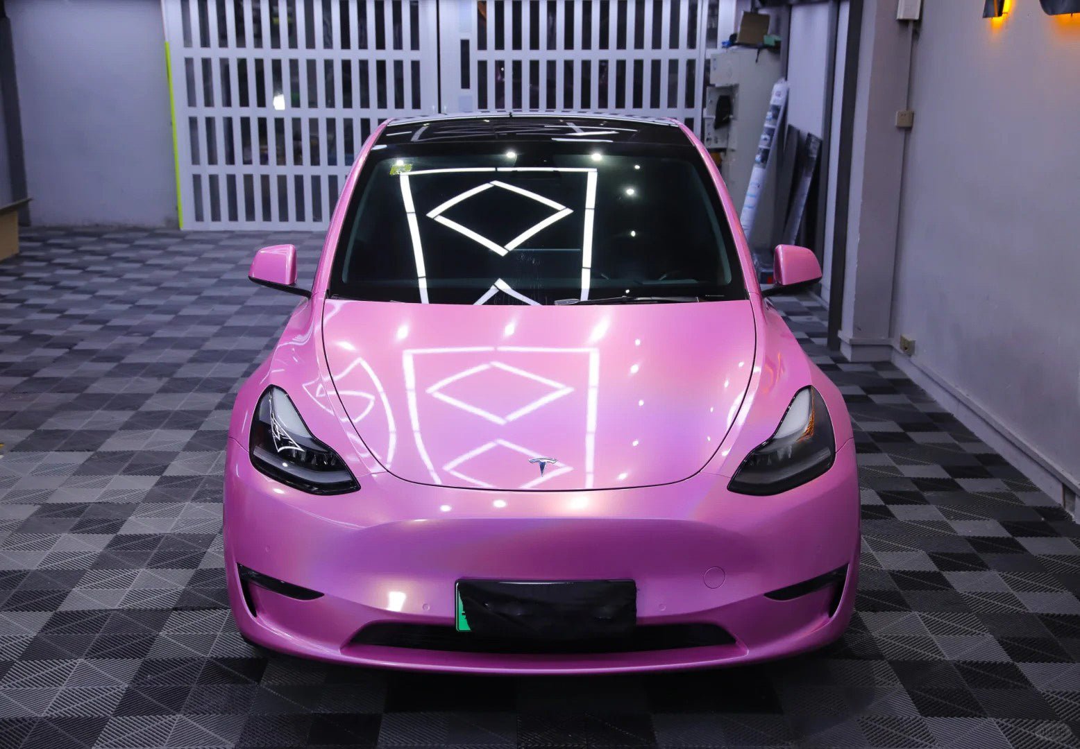 Gloss Holographic Metallic Pink - Milliotone car wrap vinyl film