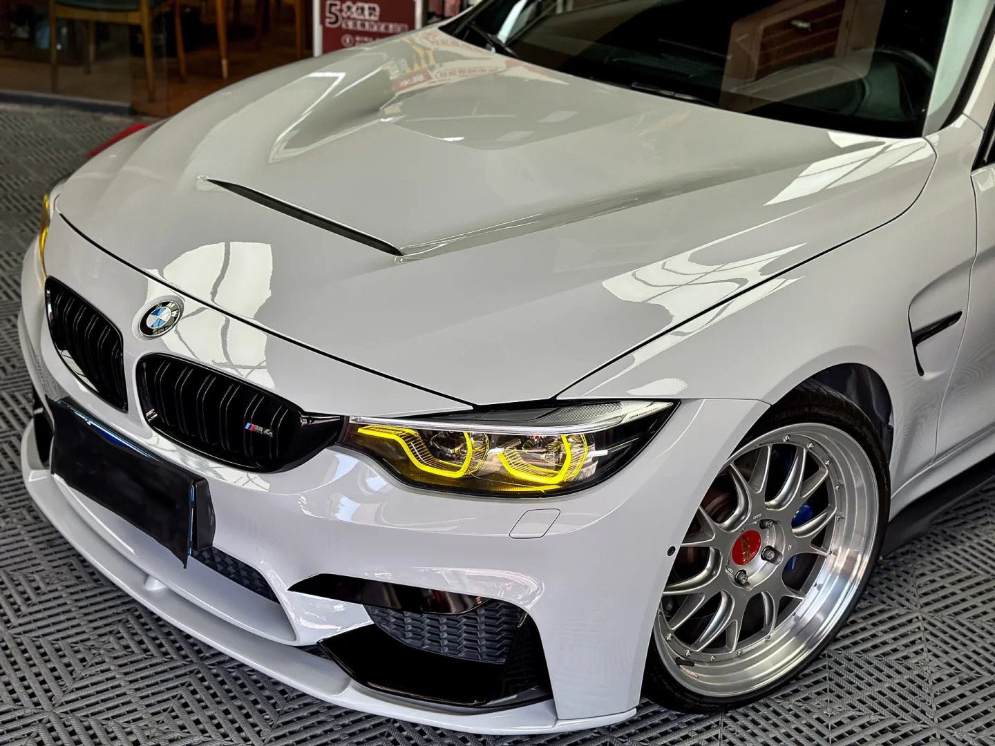 Gloss Ore Ash - Milliotone car wrap vinyl film