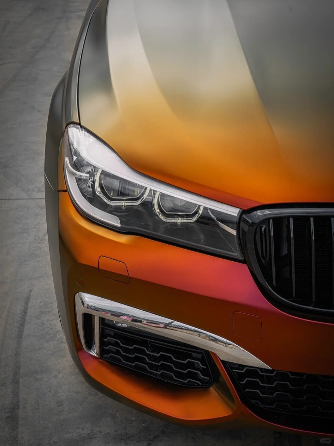 Satin Chameleon Rising Sun - Milliotone car wrap vinyl film