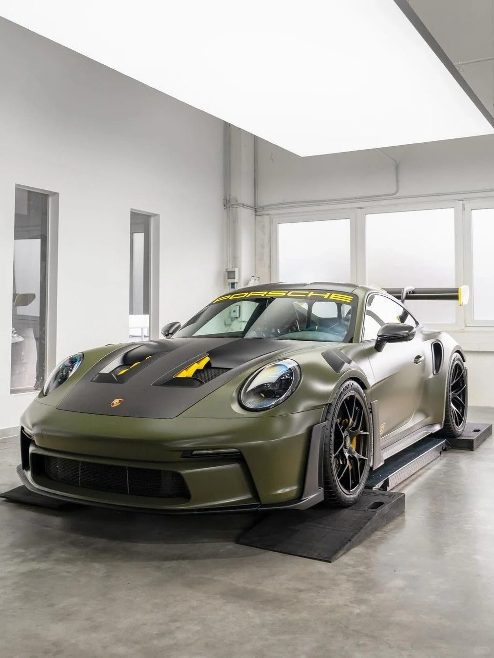 Satin Ultimate Khaki Green - Milliotone