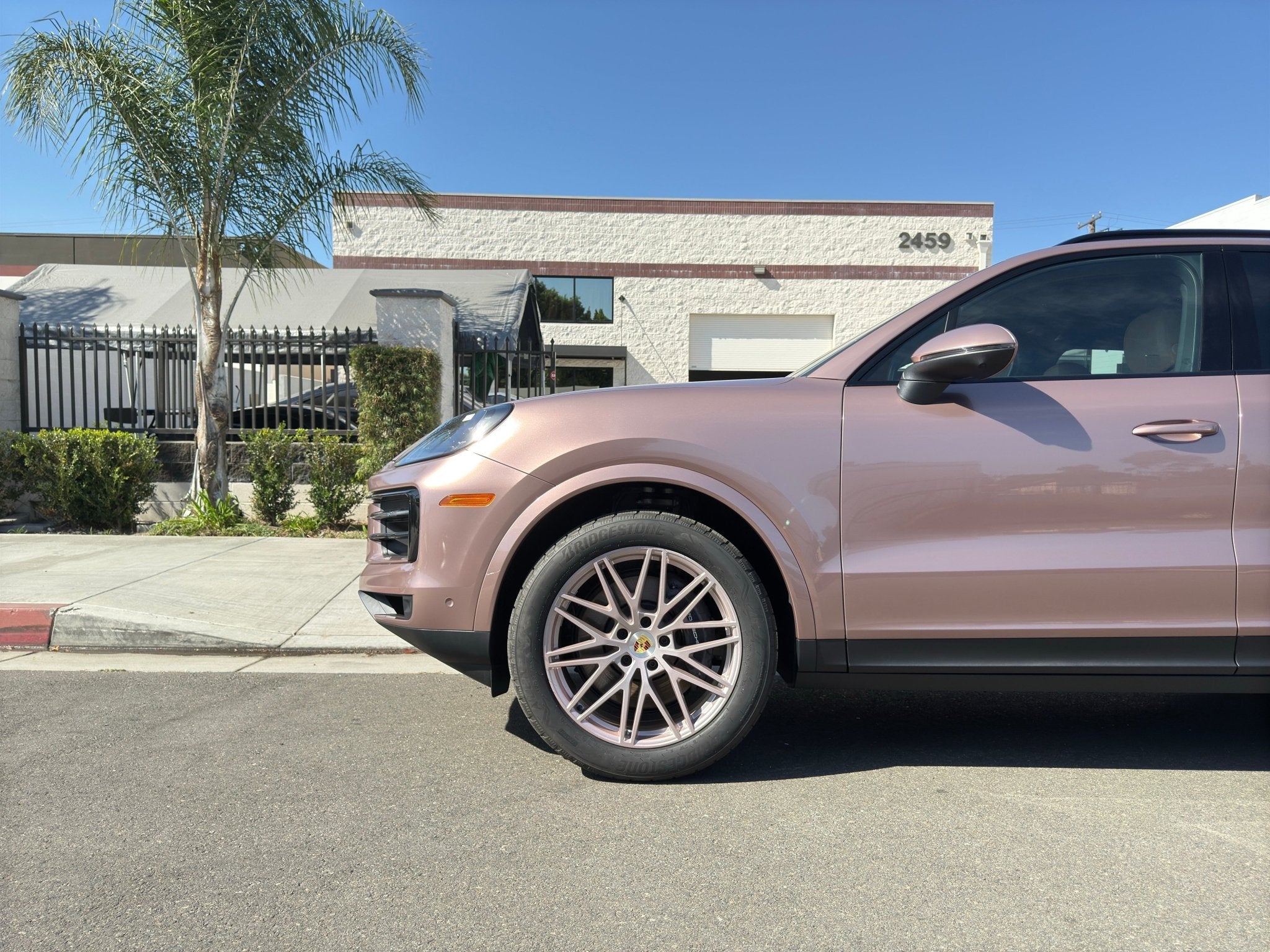 Super Gloss Frozen Berry Metallic - Milliotone car wrap vinyl film