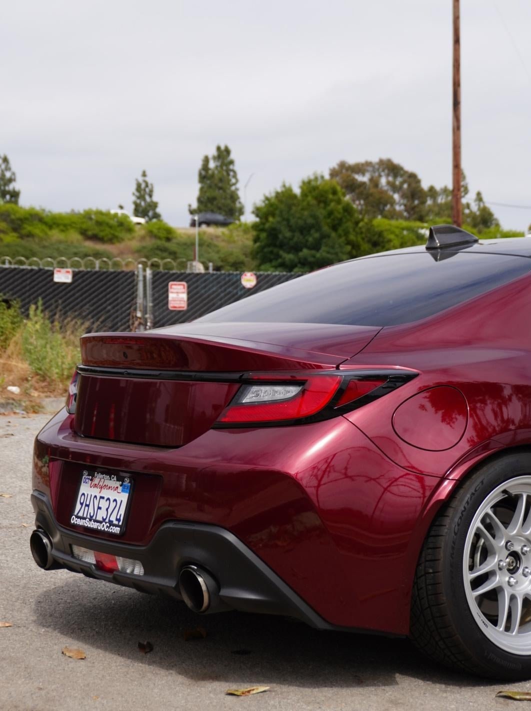 Super Gloss Metallic Liquid Metal Vampire Red - Milliotone car wrap vinyl film